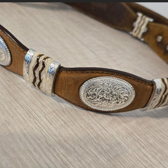 Vintage Tony Lama Mens Size 40 Brown Leather Belt Buckaroo Scallop Conchos Rawhi - Picture 3 of 8